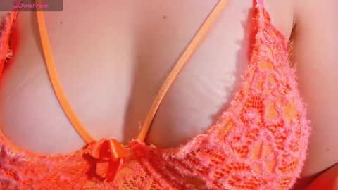 Snapshot of ambar_sex10 chatting on 02-25-25, 12:55 Ambar online show from 02-25-25, 12:55