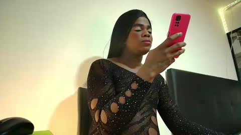 Snapshot of ambargil__ chatting on 01-18-25, 07:04 ambargil__ online show from 01-18-25, 07:04