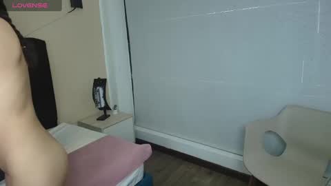 Ambar Ross online show from 09-25-25, 07:50