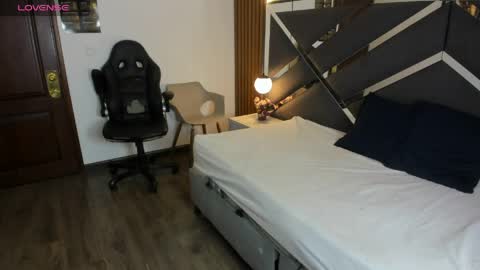 Ambar Ross online show from 03-27-26, 01:44