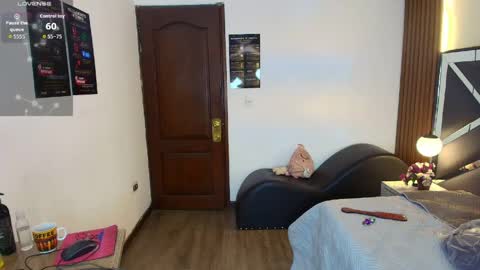 Ambar Ross online show from 05-27-26, 01:52
