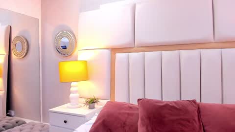 AmbarSantany  online show from 02-02-25, 02:48