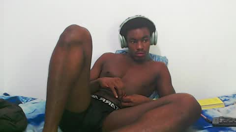 Snapshot of ambartxsex chatting on 05-13-26, 06:33 ambartxsex online show from 05-13-26, 06:33