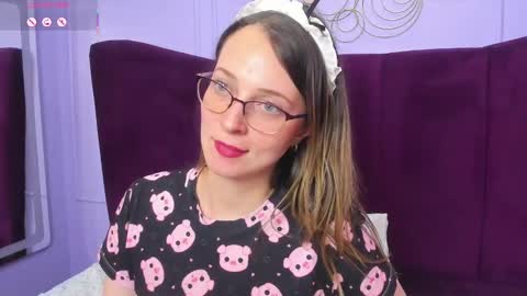 Snapshot of ambeerrwood_ chatting on 03-02-25, 05:47 . Amber Wood . online show from 03-02-25, 05:47