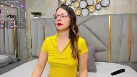 Snapshot of ambeerrwood_ chatting on 09-19-25, 12:39 . Amber Wood . online show from 09-19-25, 12:39