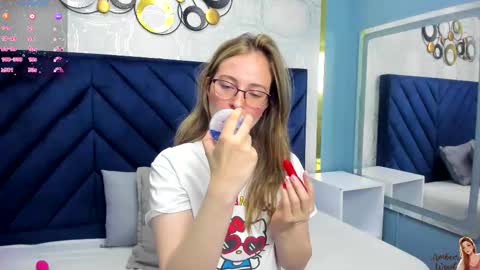 .  Amber Wood  . online show from 02-03-26, 02:22