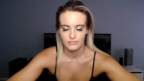 Amber online show from 05-26-26, 02:46