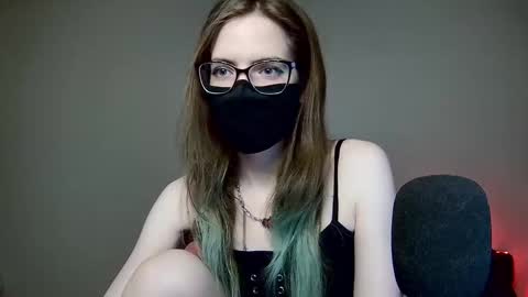 Amber non-nude model online show from 10-29-25, 12:24