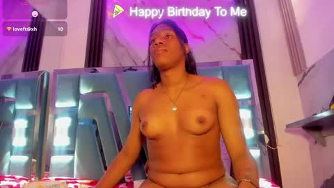 Snapshot of amber_diior chatting on 05-26-26, 06:04 Amber online show from 05-26-26, 06:04