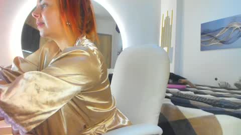 Amber Disney online show from 12-17-24, 09:38