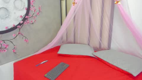 Amber online show from 12-22-25, 12:13