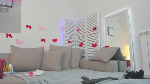 Snapshot of amber_foks chatting on 02-09-25, 11:25 Amber online show from 02-09-25, 11:25