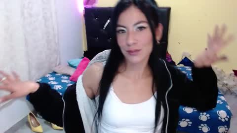 Amber online show from 01-25-25, 06:34