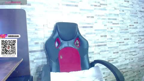 Snapshot of amber_kholin chatting on 02-10-25, 03:03 scarlett online show from 02-10-25, 03:03