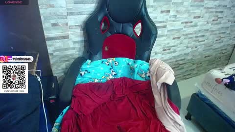 Snapshot of amber_kholin chatting on 02-24-25, 06:05 scarlett online show from 02-24-25, 06:05