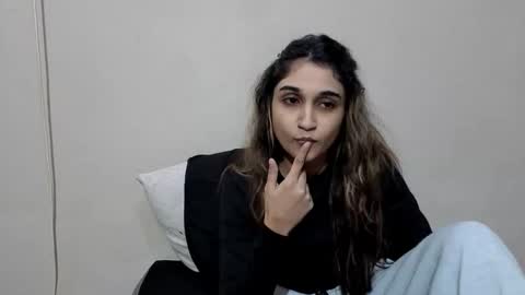 Snapshot of amber_rose06 chatting on 06-07-26, 04:38 Amber online show from 06-07-26, 04:38