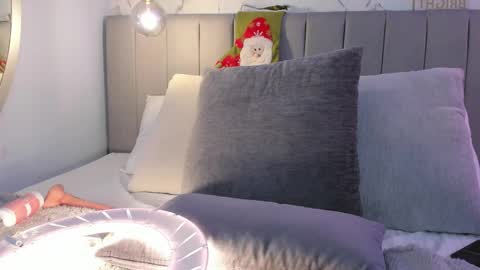 Amber online show from 12-19-25, 12:50