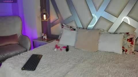 Tell me Amber online show from 11-20-25, 02:12