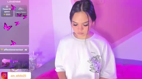 amber_white25 online show from 12-04-24, 07:06