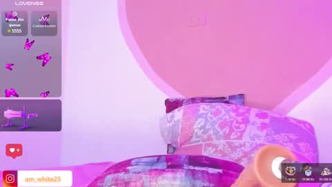 amber_white25 online show from 01-22-25, 08:18