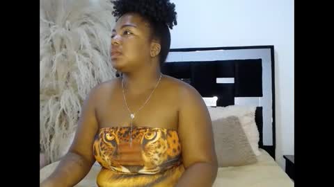 Amberblazzee online show from 10-22-25, 12:05