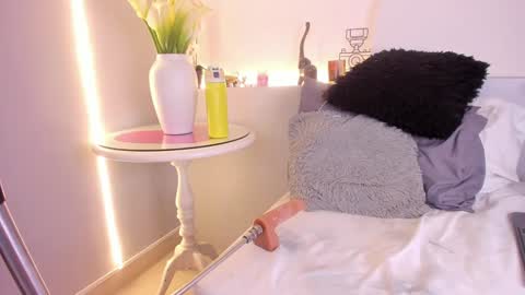 Amber online show from 12-17-24, 03:17