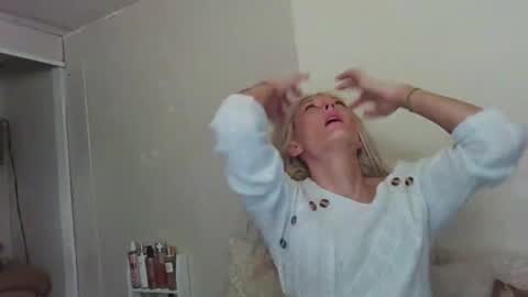 Kaligirll online show from 11-09-25, 09:29