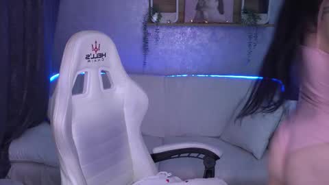 Snapshot of amberdismond chatting on 11-11-25, 06:57 Anna online show from 11-11-25, 06:57