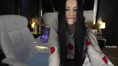 Snapshot of amberdismond chatting on 01-18-26, 06:50 Anna online show from 01-18-26, 06:50