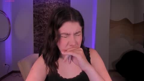 Snapshot of amberfarrell chatting on 10-10-25, 08:19 Amber online show from 10-10-25, 08:19