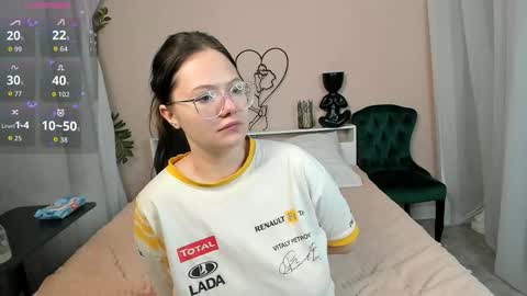 Taya online show from 09-28-25, 06:19