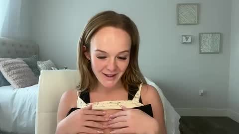 Amber online show from 10-14-25, 07:25