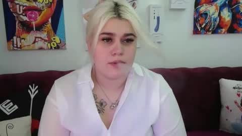 Amber online show from 09-11-25, 03:17