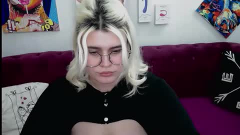 Amber online show from 11-06-25, 02:29