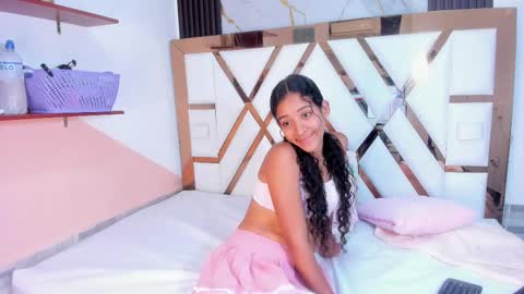 Amber online show from 03-07-25, 06:54