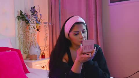 Snapshot of amberseyes chatting on 04-22-26, 04:37 Amberseyes online show from 04-22-26, 04:37