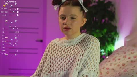 Snapshot of ambershoney chatting on 10-21-25, 07:03 Amber online show from 10-21-25, 07:03