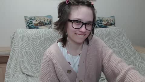 Snapshot of ambersimard chatting on 12-29-24, 06:56 Amber online show from 12-29-24, 06:56