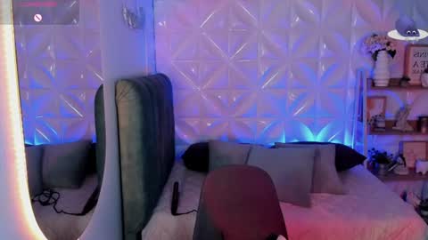 Amber online show from 06-25-26, 05:07