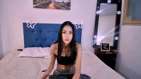 Snapshot of amberx_sweet chatting on 09-30-25, 07:30 Amber online show from 09-30-25, 07:30