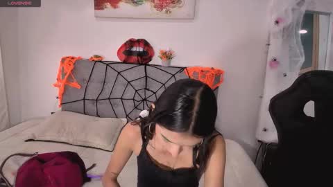 Snapshot of amberx_sweet chatting on 10-23-25, 07:23 Amber online show from 10-23-25, 07:23