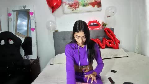 Snapshot of amberx_sweet chatting on 02-16-26, 07:43 Amber online show from 02-16-26, 07:43