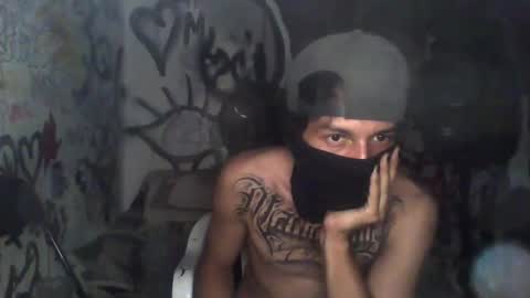 Snapshot of ambicion666 chatting on 10-16-25, 08:48 ambicion666 online show from 10-16-25, 08:48