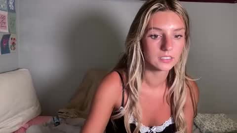 ambie bambi amber griz online show from 05-05-26, 01:13