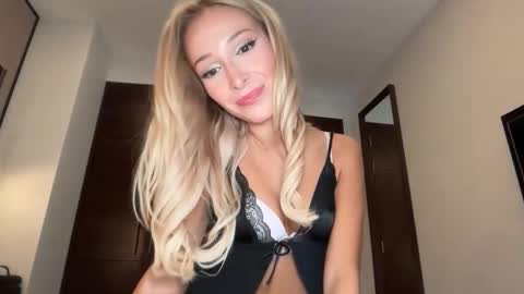 Ambre online show from 02-21-26, 05:08