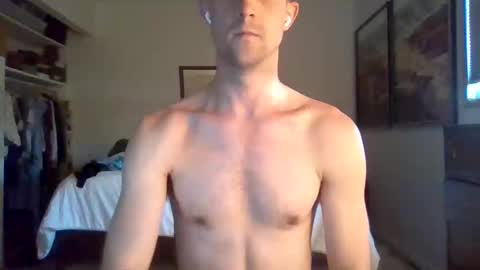 Snapshot of amcam90 chatting on 03-20-26, 08:25 Flimsy Barracuda online show from 03-20-26, 08:25
