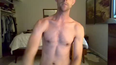 Snapshot of amcam90 chatting on 06-19-26, 04:22 Flimsy Barracuda online show from 06-19-26, 04:22