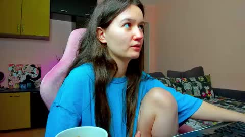 Eileen online show from 11-28-25, 05:37