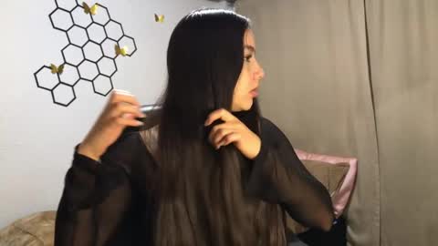 Amelia online show from 11-13-25, 12:15