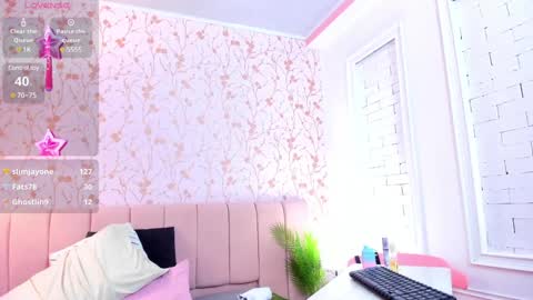 Amelia Adams online show from 01-17-25, 01:15